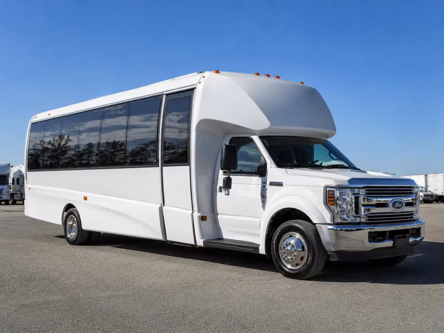 15 passenger minibus